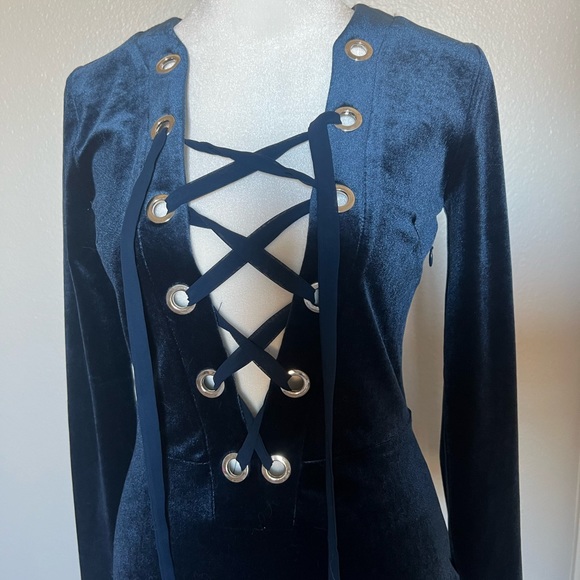 Worn once - Picture 1 of 6